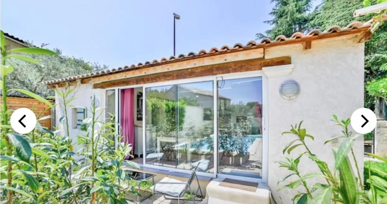 Agreable Studio Independant De 30M2 Avignon France
